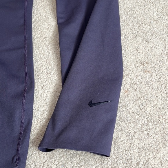 Nike Crop - Picture 3 of 11